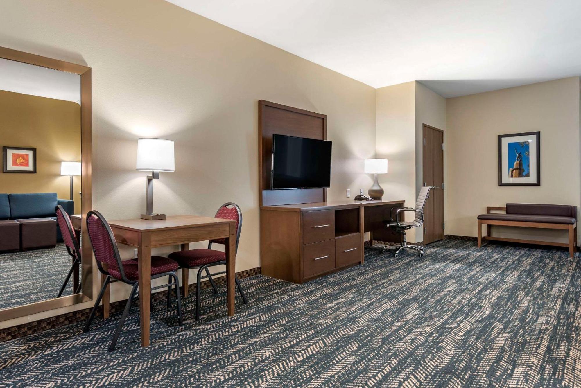 Comfort Inn & Suites Downtown Near University Tuscaloosa Exteriér fotografie